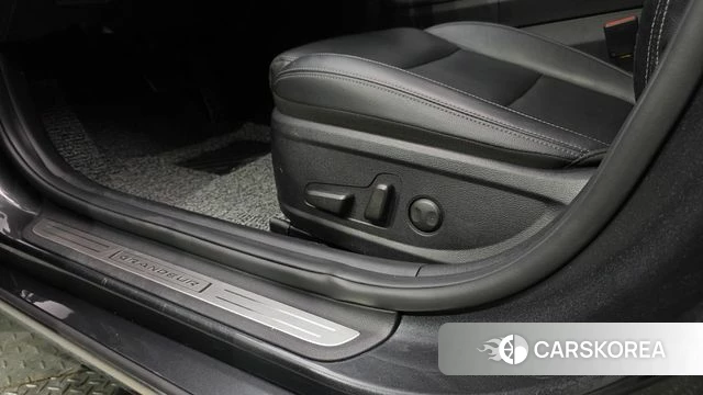 Hyundai Grandeur IG id 4384373 из Кореи 9