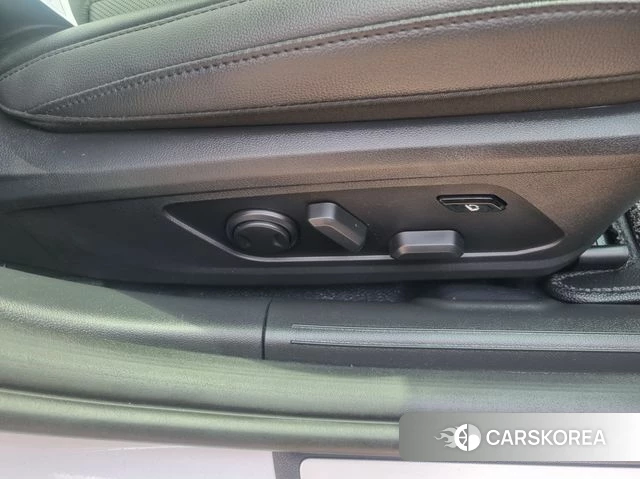 Hyundai Grandeur (GN7) id 4242928 из Кореи 9