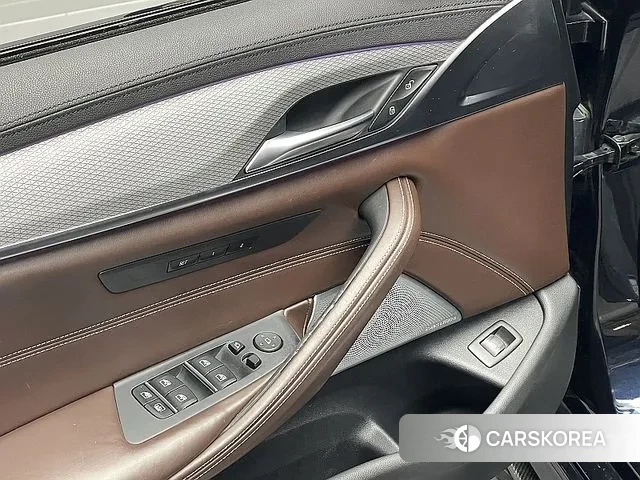 BMW 5 Series (G30) id 3526020 из Кореи 9