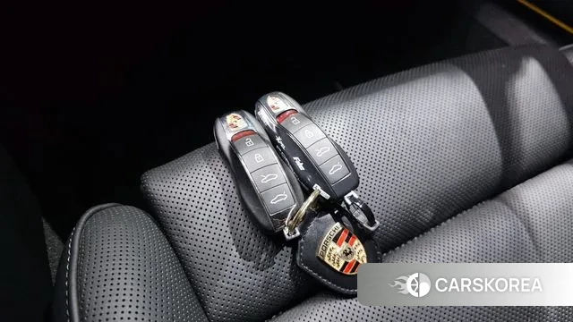 Porsche 718 Boxster id 3402699 из Кореи 9