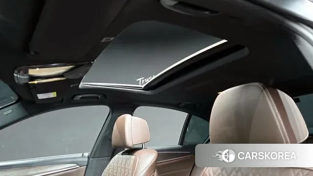 BMW 5 Series (G30) id 3530493 из Кореи 9