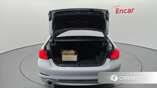 BMW 5 Series (G30) id 4882664 из Кореи 9