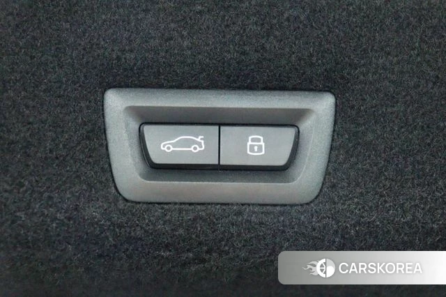 BMW 7 Series (G70) id 3919628 из Кореи 9