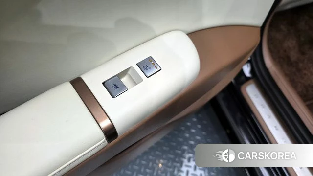 Hyundai Grandeur Hybrid (GN7) id 3850852 из Кореи 9