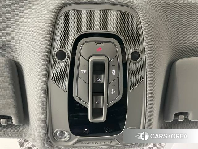 Audi Q5L id 3855983 из Китая 9