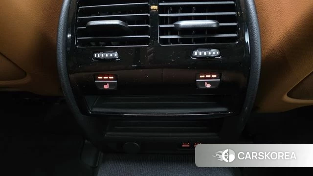 BMW 5 Series (G30) id 3859096 из Кореи 9