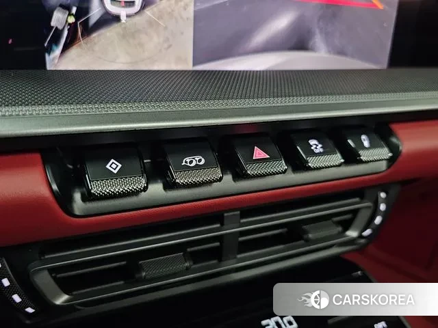 Porsche 911(992) id 3041833 из Кореи 9