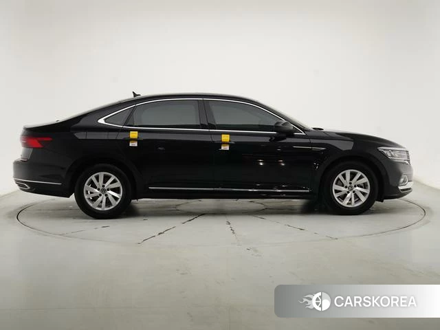 Volkswagen Passat id 4258561 из Китая 9