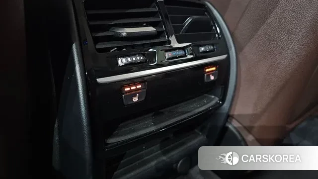 BMW 5 Series (G30) id 3380212 из Кореи 9