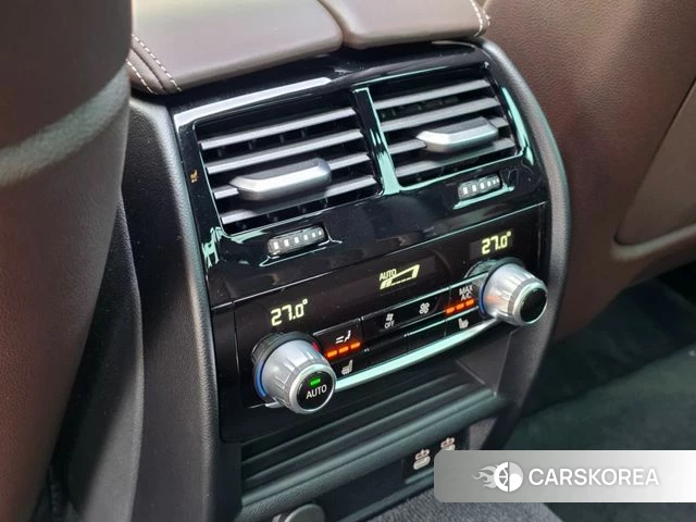 BMW 5 Series (G30) id 3841965 из Кореи 9