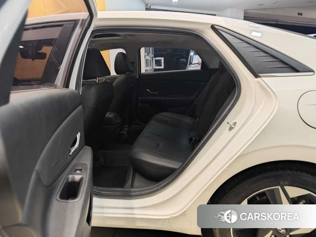 Hyundai Elantra id 4321395 из Китая 9