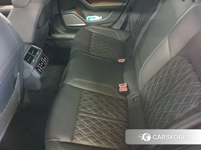 Audi S7 (4K) id 3610803 из Кореи 9