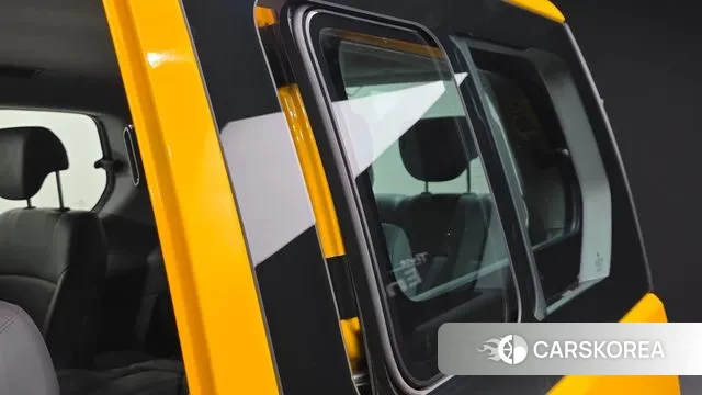 Hyundai The New Grand Starex id 3772443 из Кореи 9