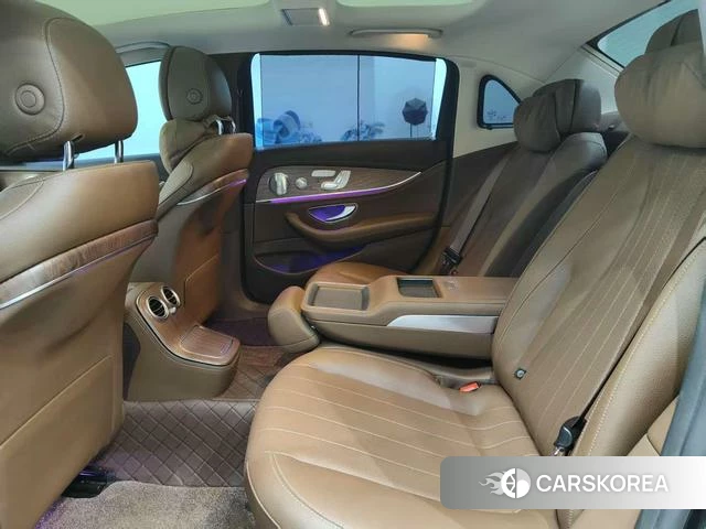 Mercedes-Benz E-class id 4219319 из Китая 9