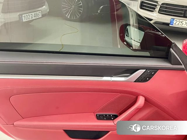 Porsche 911(992) id 3914352 из Кореи 9