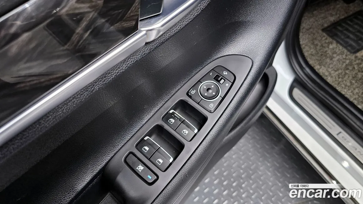 Hyundai Grandeur IG id 1721878 из Кореи 9