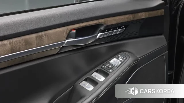 Genesis G90 id 3530676 из Кореи 9