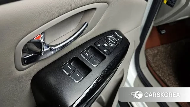 Kia All New Carnival id 3029543 из Кореи 9