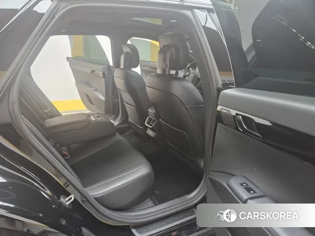 Hyundai Grandeur Hybrid (GN7) id 3011350 из Кореи 9