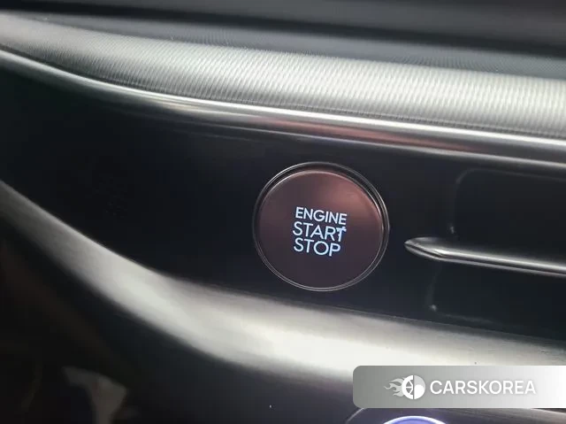 Hyundai Grandeur (GN7) id 3482555 из Кореи 9