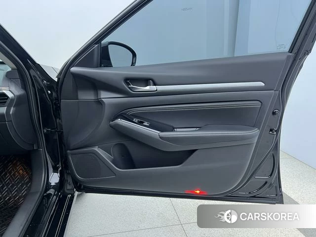 Nissan Teana id 4258102 из Китая 9