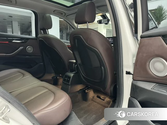 BMW X1 id 4335745 из Китая 9