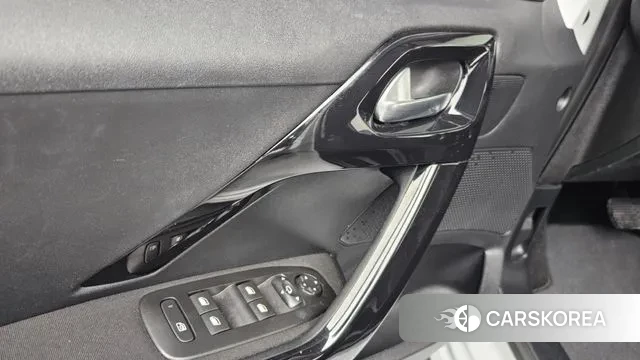 Peugeot 208 id 3408125 из Кореи 9