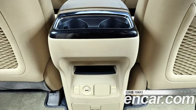 Kia The New Carnival id 2687208 из Кореи 9