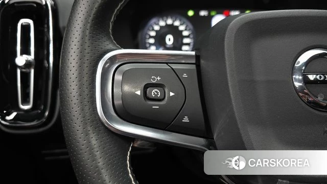 Volvo XC40 id 3899827 из Кореи 9