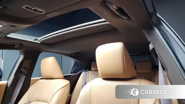 Lexus ES300h 7th generation id 3611694 из Кореи 9