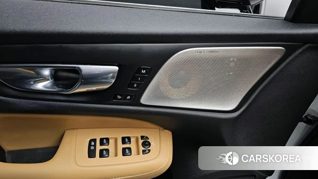 Volvo S60 3rd generation id 3898982 из Кореи 9