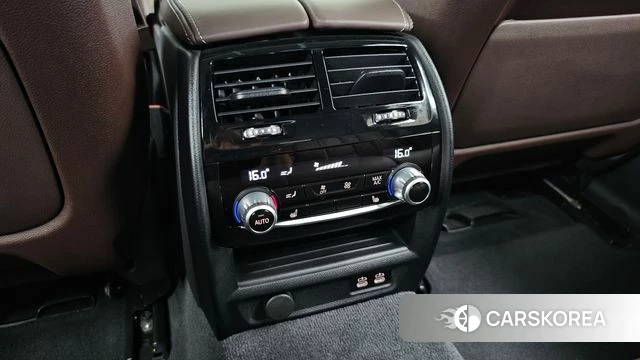 BMW 5 Series (G30) id 4382869 из Кореи 9
