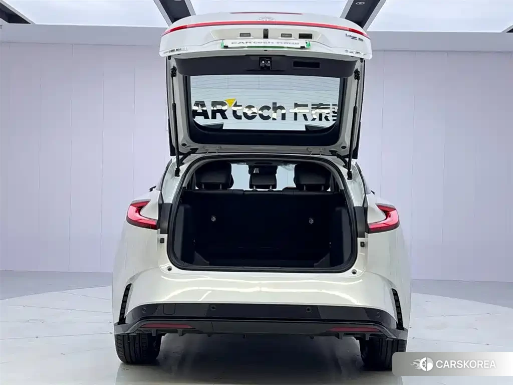 Toyota bZ5 id 4680505 из Китая 9