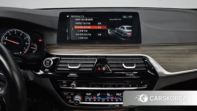 BMW 5 Series (G30) id 3418230 из Кореи 9