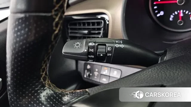 Kia Stonic id 3357263 из Кореи 9