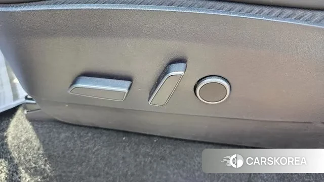 Tesla Model Y id 3229087 из Кореи 9