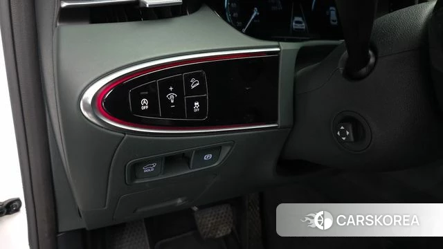 Genesis GV70 id 4267805 из Кореи 9