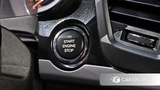 Ssangyong New Style Korando C id 3656925 из Кореи 9