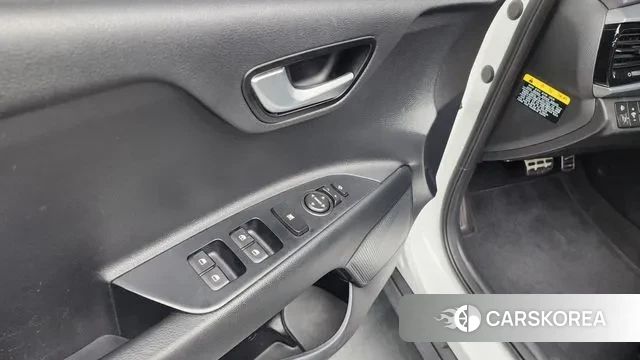 Kia Stonic id 3302731 из Кореи 9