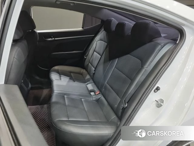 Hyundai The New Avante AD id 3936698 из Кореи 9