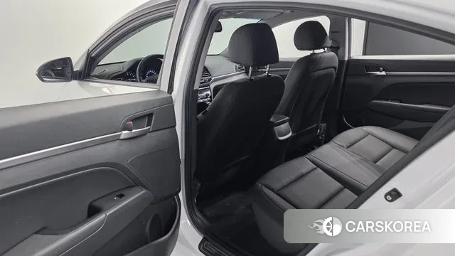 Hyundai The New Avante AD id 3344850 из Кореи 9