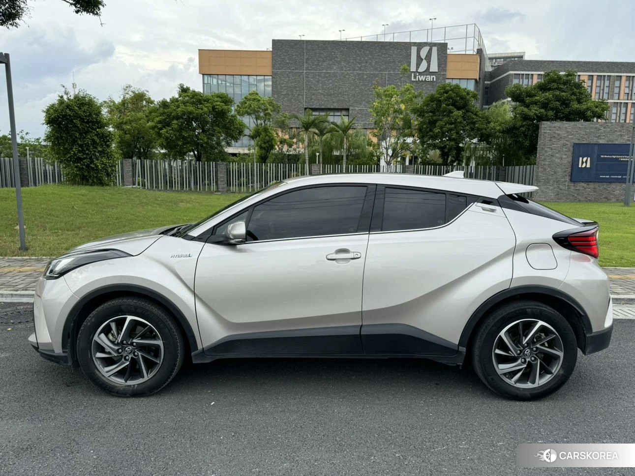Toyota C-HR id 4454745 из Китая 9