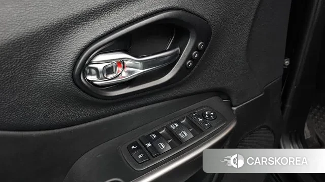 Jeep Cherokee (KL) id 3497479 из Кореи 9