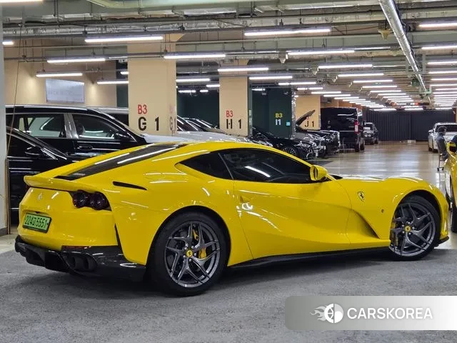 Ferrari 812 Superfast id 3044973 из Кореи 9