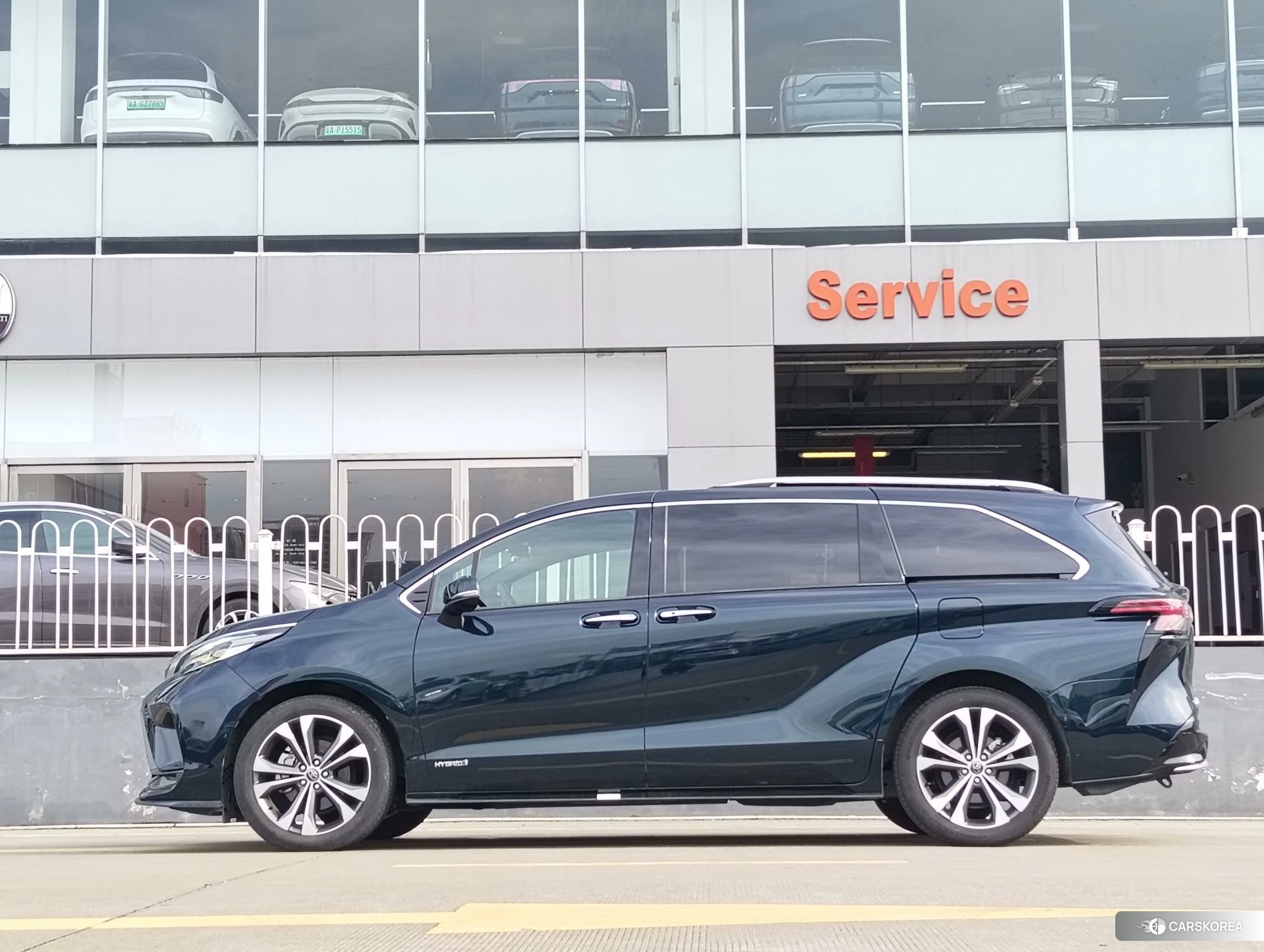 Toyota Grevia id 4504889 из Китая 9