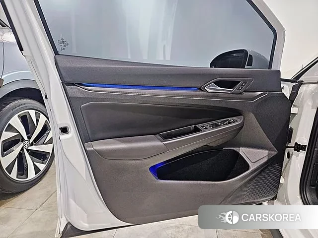 Volkswagen Golf 8th Generation id 3649153 из Кореи 9