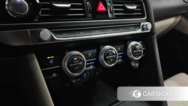 Genesis The New G70 id 4507633 из Кореи 9