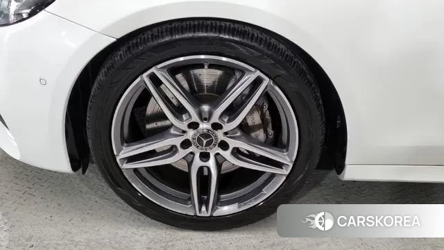 Mercedes-Benz E-Class W213 id 3612533 из Кореи 9
