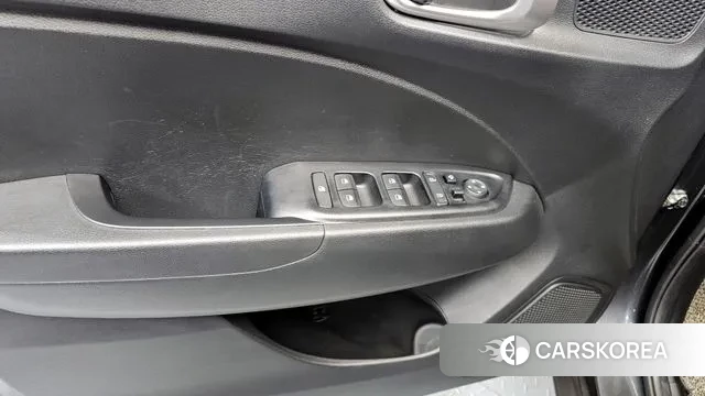 Hyundai Venue id 3473421 из Кореи 9