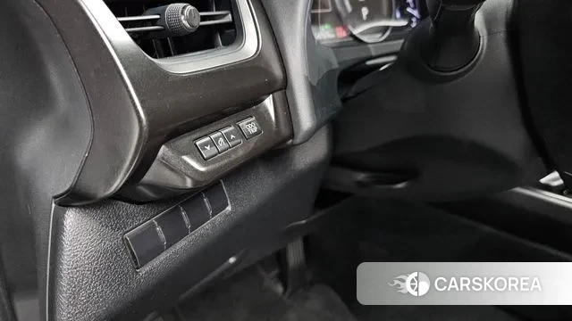 Lexus UX250h id 3330457 из Кореи 9